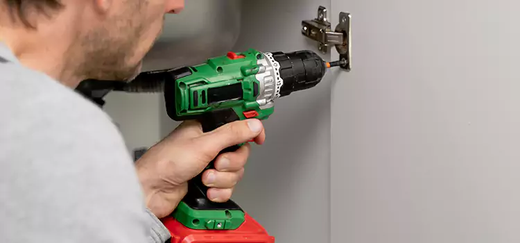 Commercial Door Hinge Repair New Castle